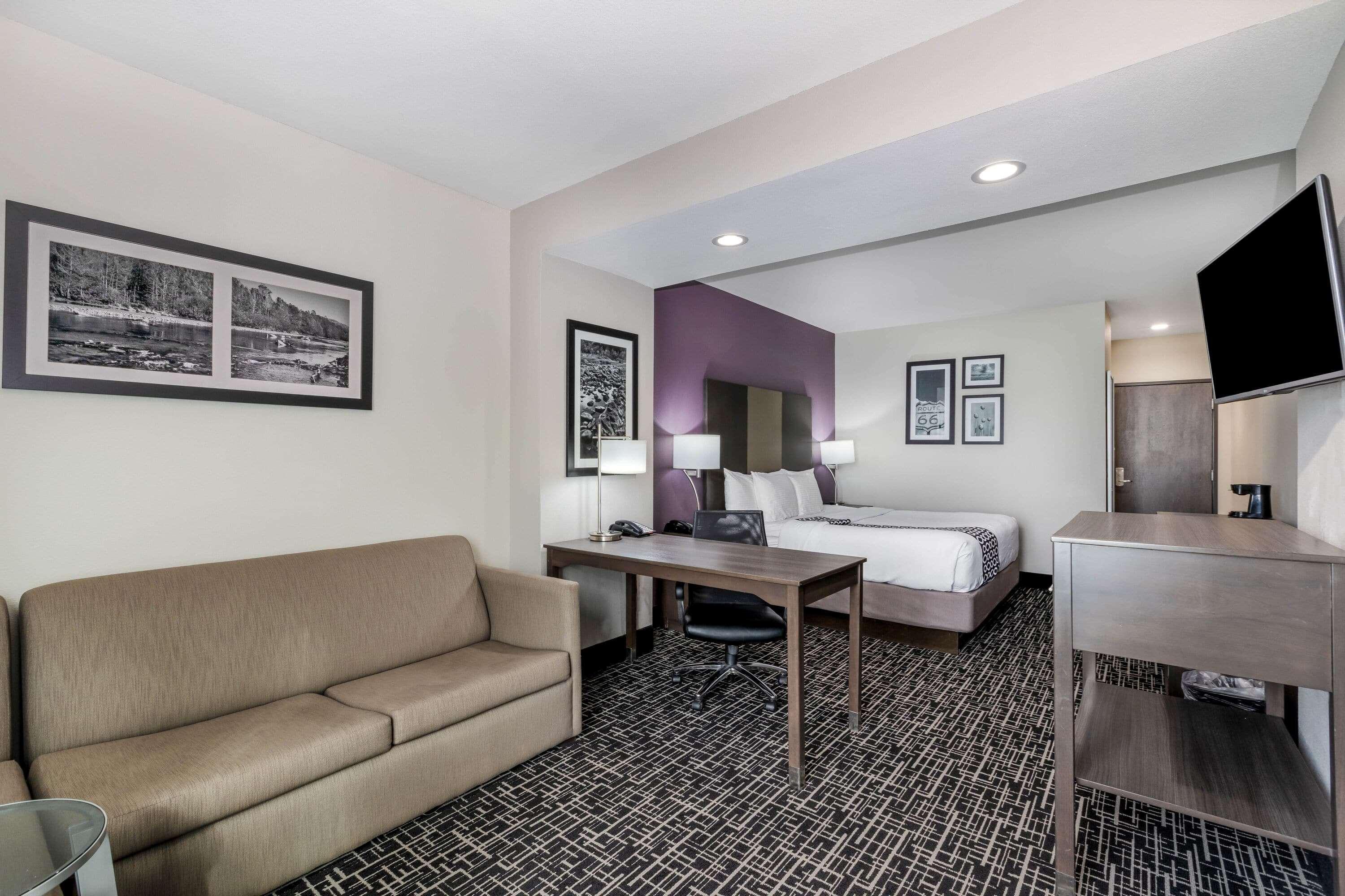 La Quinta By Wyndham Claremore Exterior photo