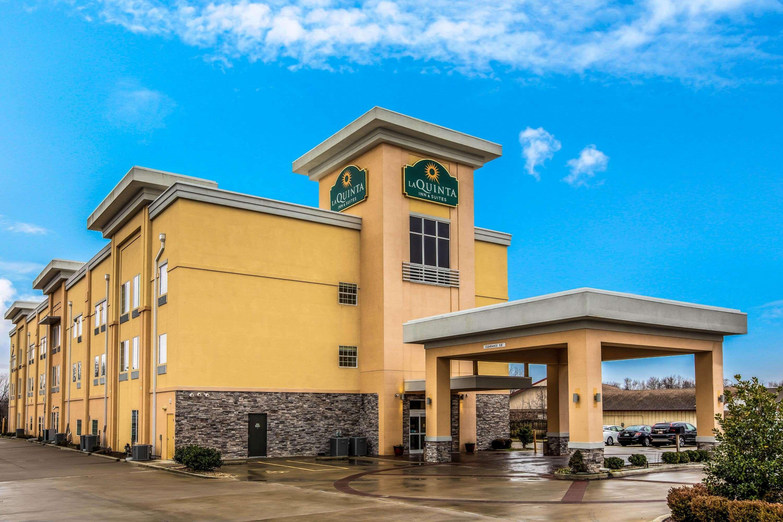 La Quinta By Wyndham Claremore Hotel Exterior photo